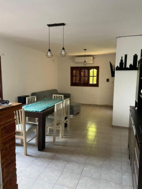 Cómodo departamento en Colón (B) con parrilla